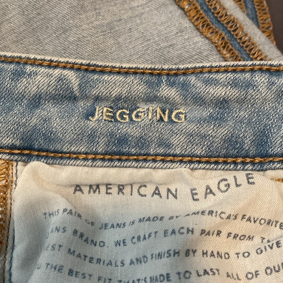 American Eagle Ripped Jeggings - Picture 7 of 8
